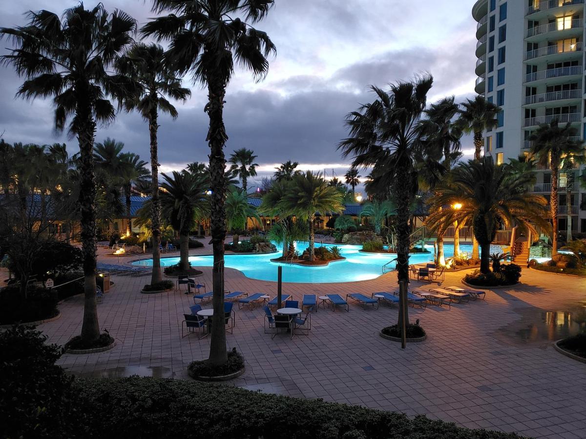 1215 A Slice Of Heaven - Destin! Pool View!アパートホテル エクステリア 写真